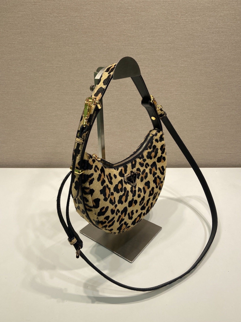 Pra*a hobo bags